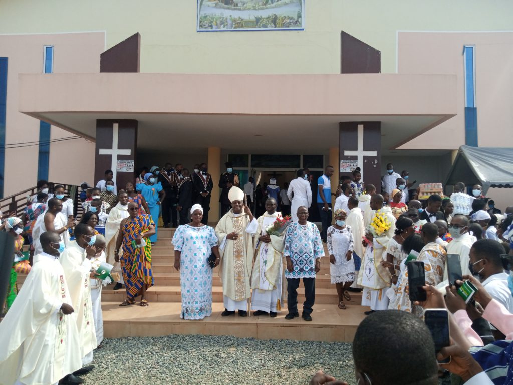 'Believe what you teach and practice what you preach' - Koforidua Diocese Bishop advises newly ordained priests